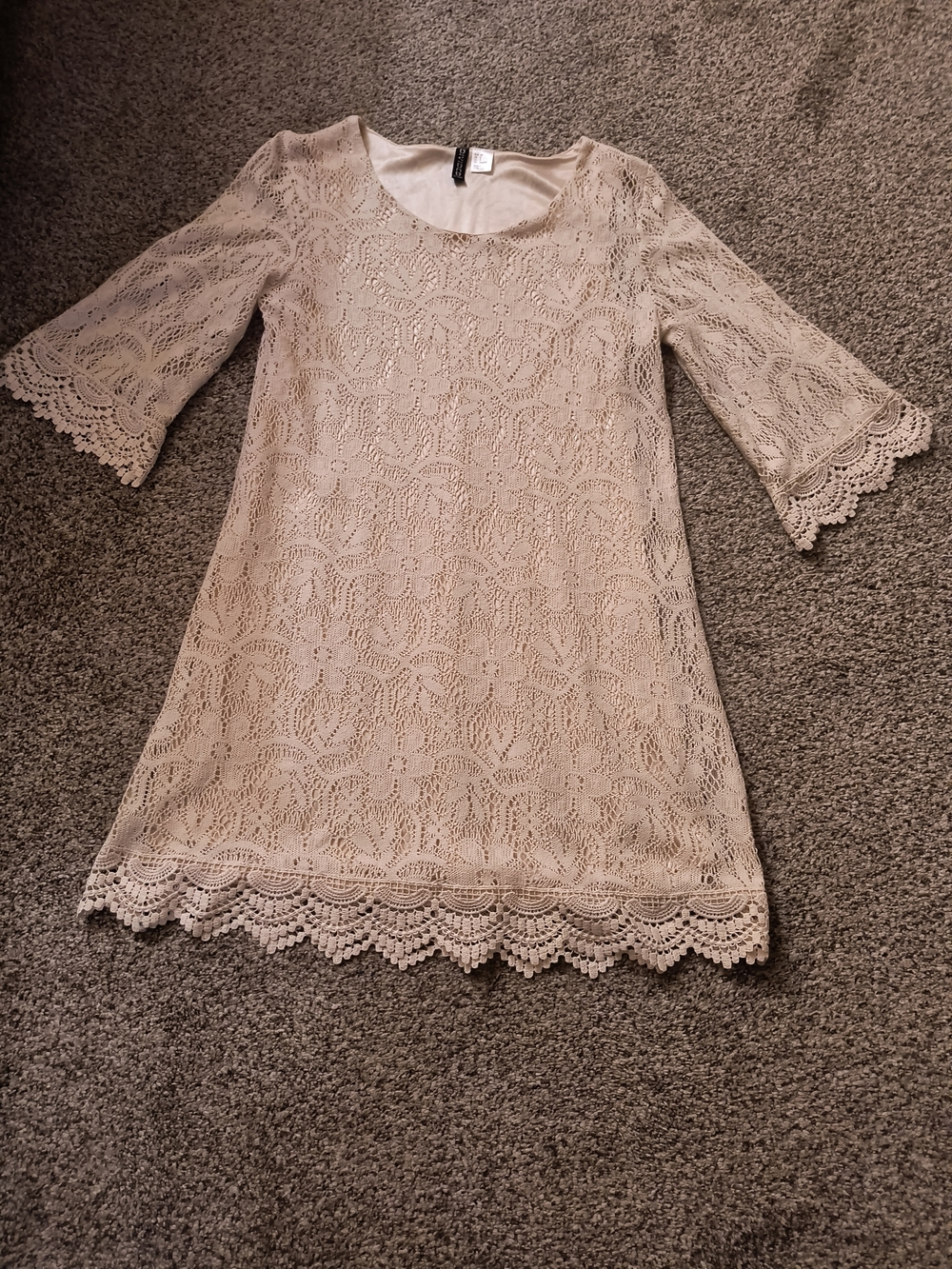 Divided Cream Lace Shift Dress